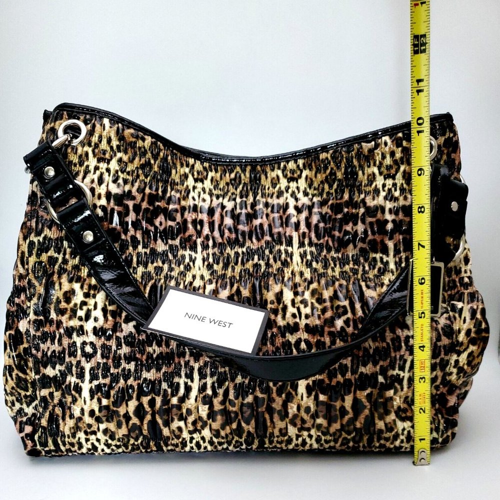 Nine West Wide Leopard / Cheetah Print Patent Faux Leather Purse Black Bottom - Picture 8 of 12